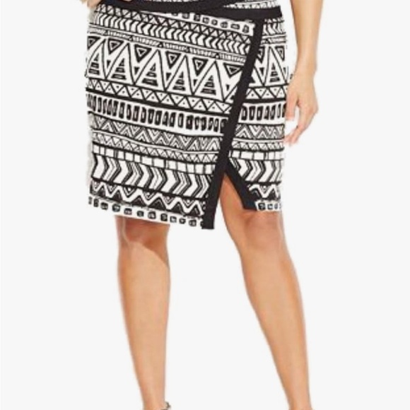 🆕 HOST PICK inc Adorable tribal printed  faux wrap skirt - Picture 7 of 7